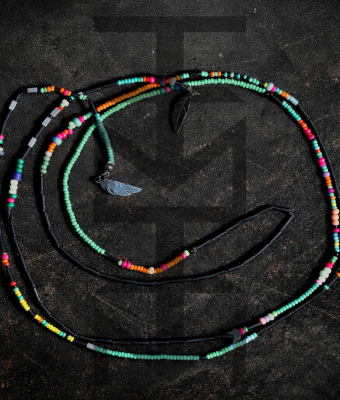 NASZYJNIK Z PIÓRAMI BEZ ZAPIĘCIA