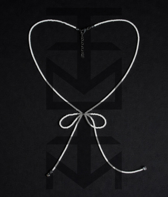 NASZYJNIK KOKARDA Z KREMOWYCH PERŁOWYCH KORALIKÓW