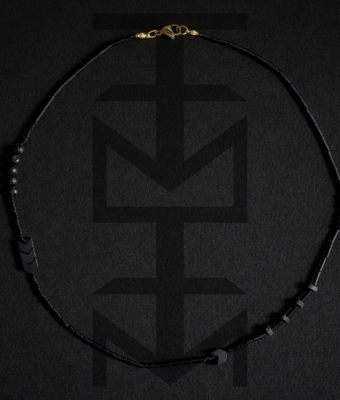 CZARNY NASZYJNIK NERO