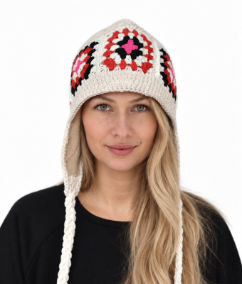 KREMOWA CZAPKA GRANNY