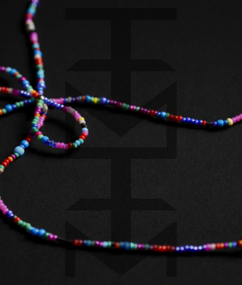 KOLOROWY NASZYJNIK Z KOKARDĄ