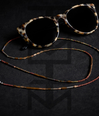 ŁAŃCUSZEK DO OKULARÓW W KOLORACH RDZY