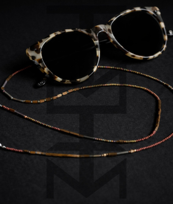 ŁAŃCUSZEK DO OKULARÓW W KOLORACH RDZY